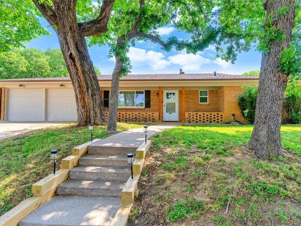 1328 Brookside Drive, Hurst, TX 76053