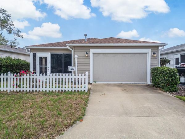 2454 SOUTHERN OAK STREET , THE VILLAGES, FL 32162