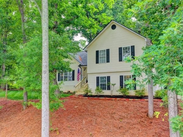 95 N Gwinnett Street , Buford, GA 30518
