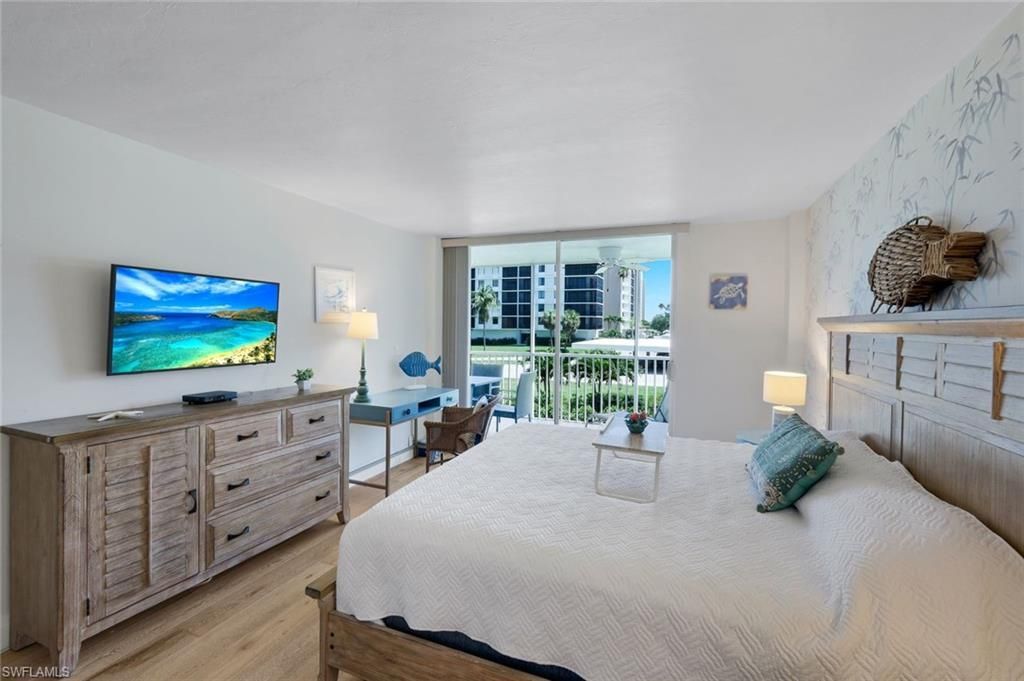 5 Bluebill Ave , Unit 208, Naples, FL 34108 Photo