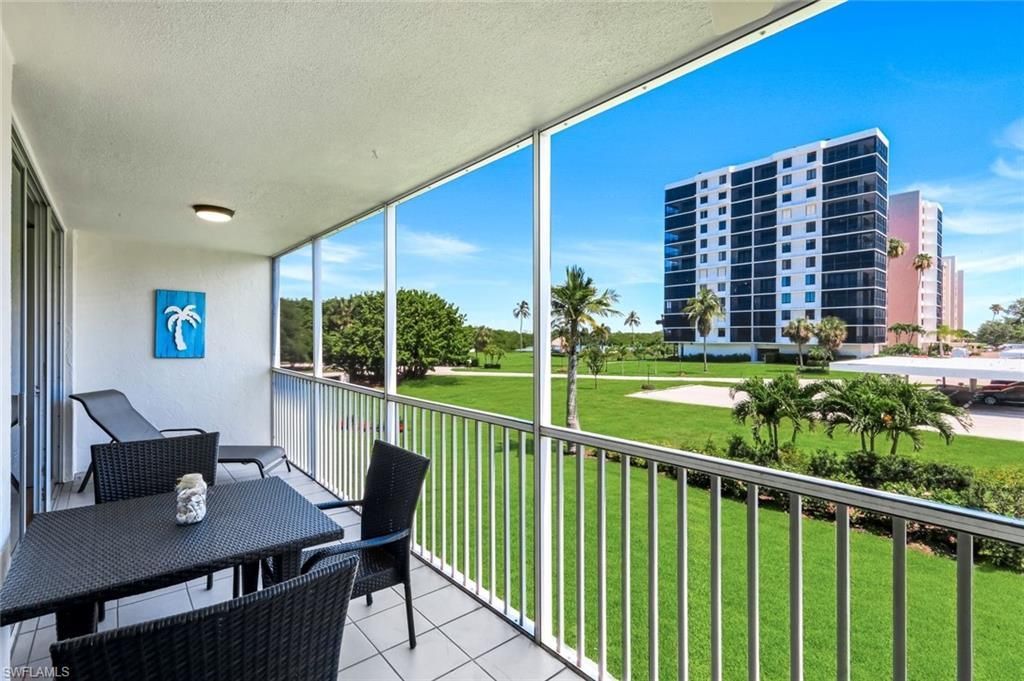 5 Bluebill Ave , Unit 208, Naples, FL 34108 Photo