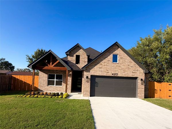 4212 SE Fairview Road, Bartlesville, OK 74006