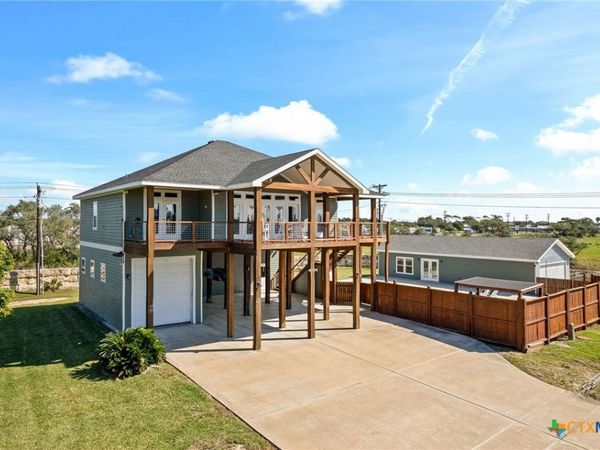 165 Whooping Crane Street , Port O'Connor, TX 77982