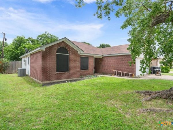 129 Meadowbrook Drive , Temple, TX 76502