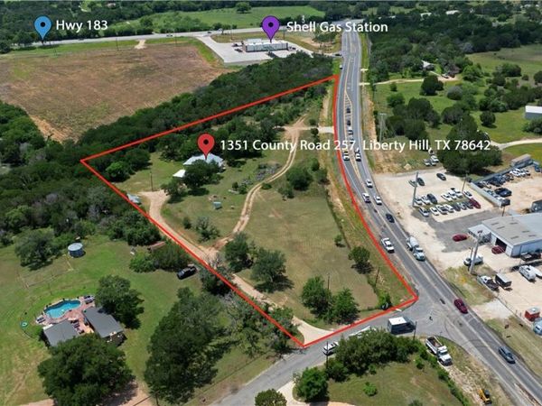 1351 County Road 257 , Liberty Hill, TX 78642