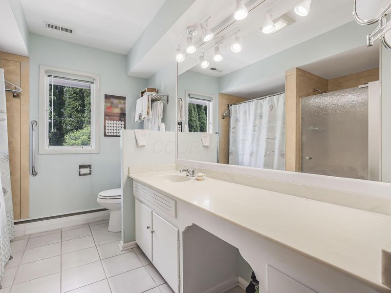 286 Lakeshore Drive W, Hebron, OH 43025 Photo 12