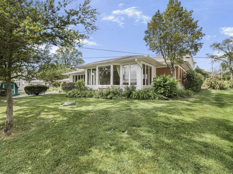 286 Lakeshore Drive W, Hebron, OH 43025 Photo 2