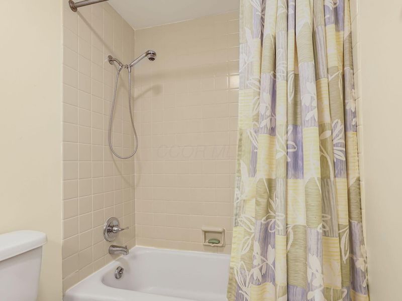 286 Lakeshore Drive W, Hebron, OH 43025 Photo 27
