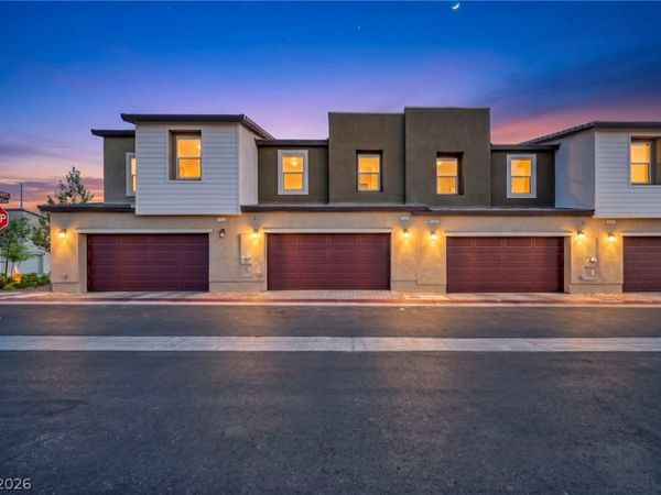6956 Stratham Hill Street, Las Vegas, NV 89166