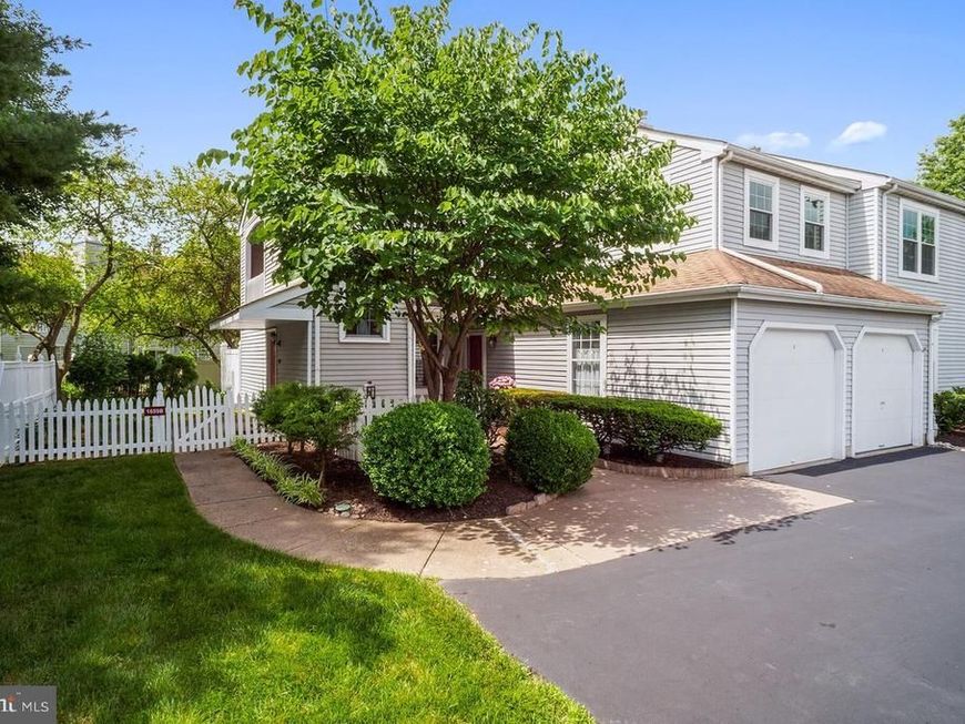 1659 B Trellis Circle, Unit 1659B, Yardley, PA 19067 Main Photo