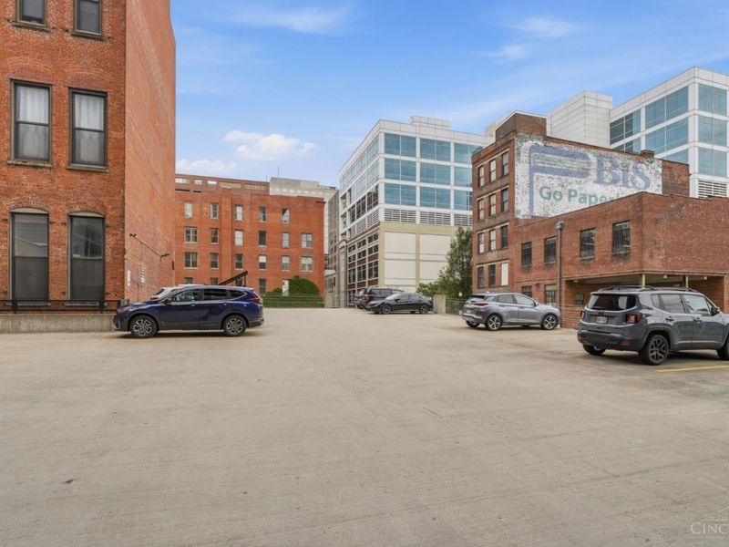 353 W Fourth Street, Unit 401, Cincinnati, OH 45202 Photo 16