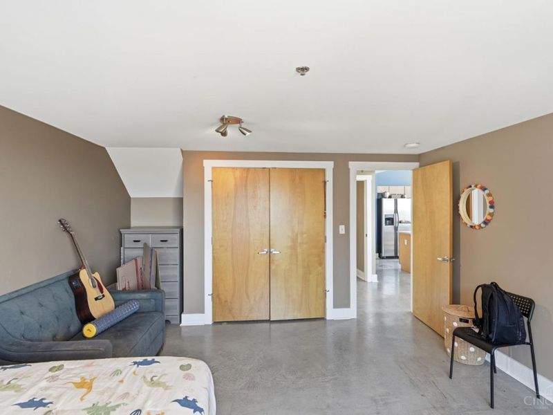 353 W 4th Street, Unit 401, Cincinnati, OH 45202 Photo 16