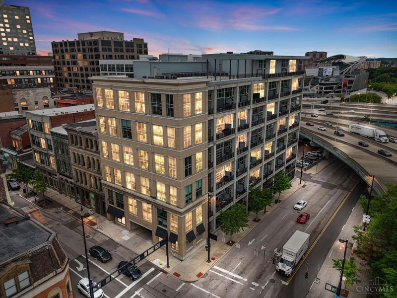 353 W Fourth Street, Unit 401, Cincinnati, OH 45202 Photo 17