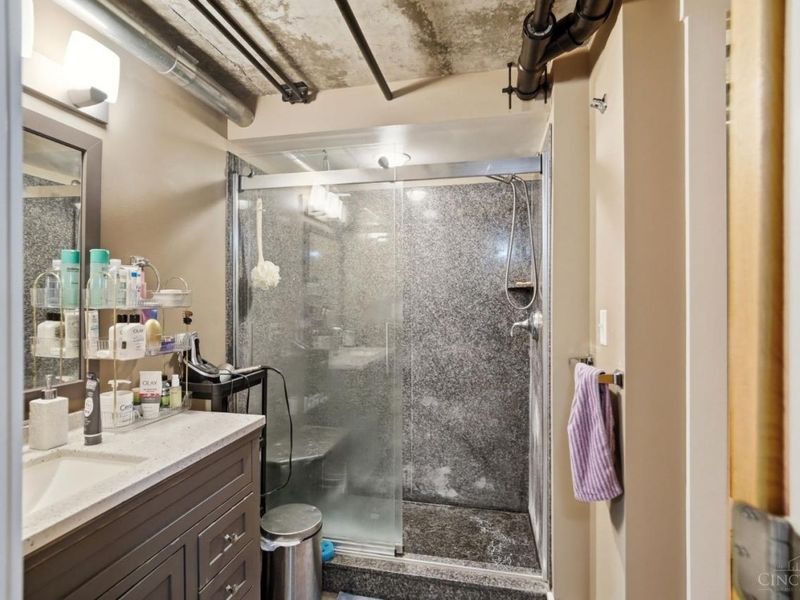 353 W 4th Street, Unit 401, Cincinnati, OH 45202 Photo 19