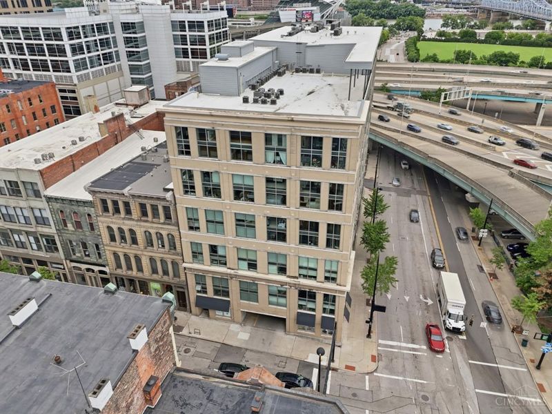 353 W Fourth Street, Unit 401, Cincinnati, OH 45202 Photo 21