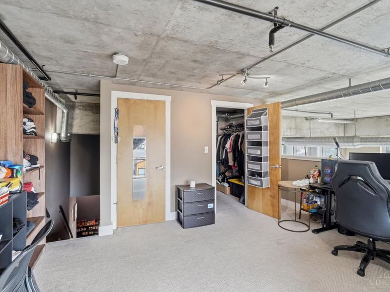 353 W 4th Street, Unit 401, Cincinnati, OH 45202 Photo 22