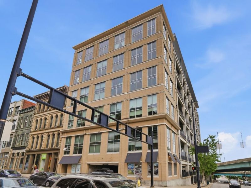 353 W Fourth Street, Unit 401, Cincinnati, OH 45202 Photo 28