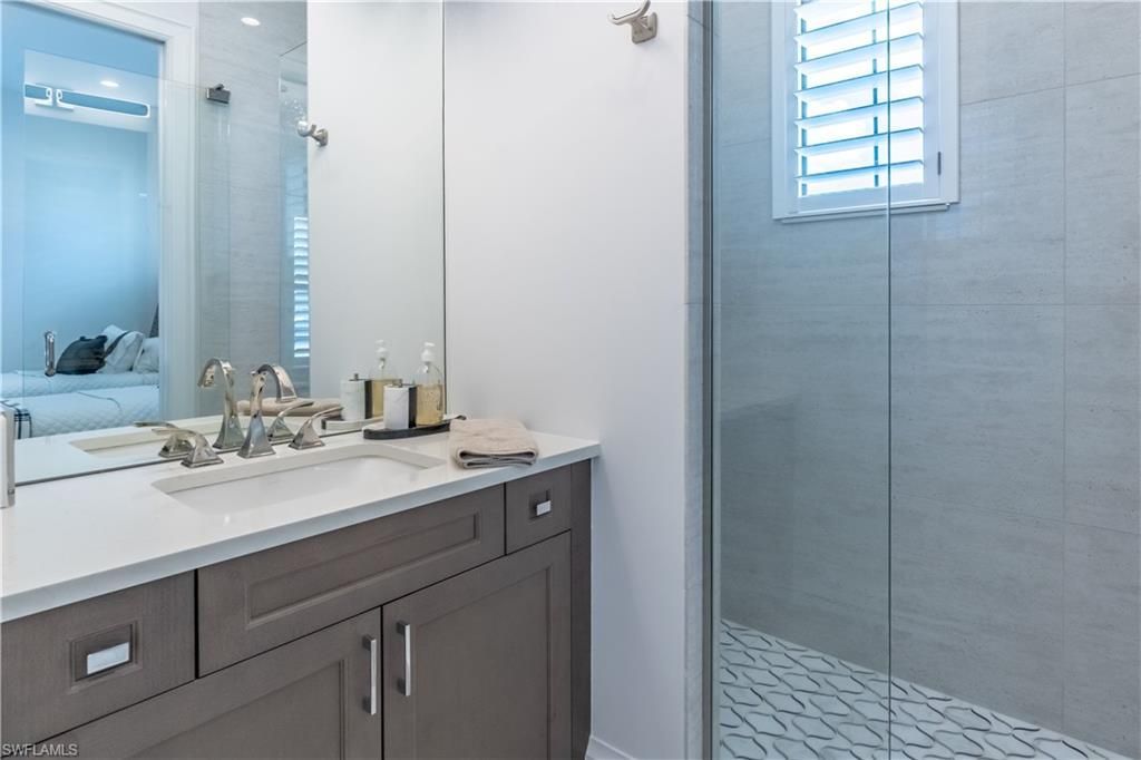 16366 Corsica Way , Unit 201, Naples, FL 34110 Photo