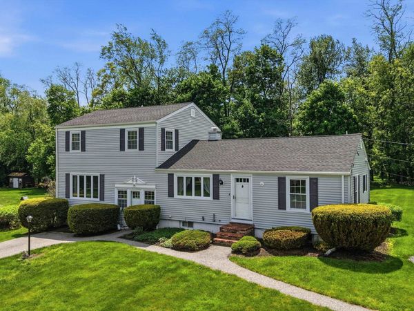 4 Scottsdale Road, Atkinson, NH 03811