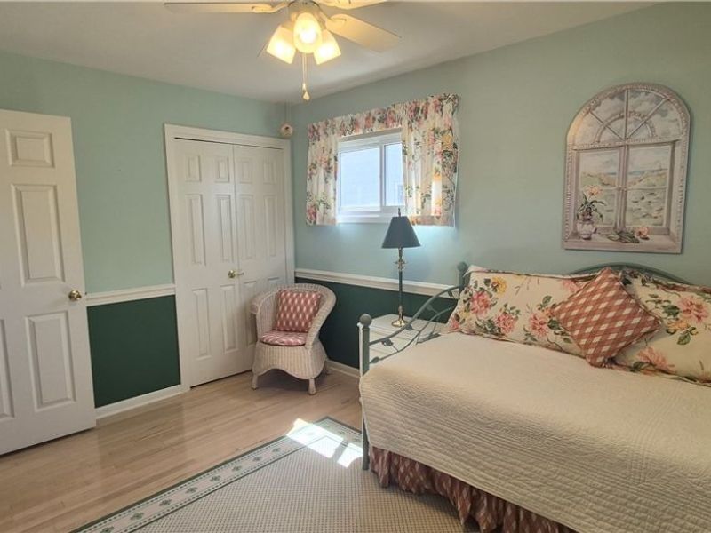 73 E Hillsdale Avenue, Seven Hills, OH 44131 Photo 19
