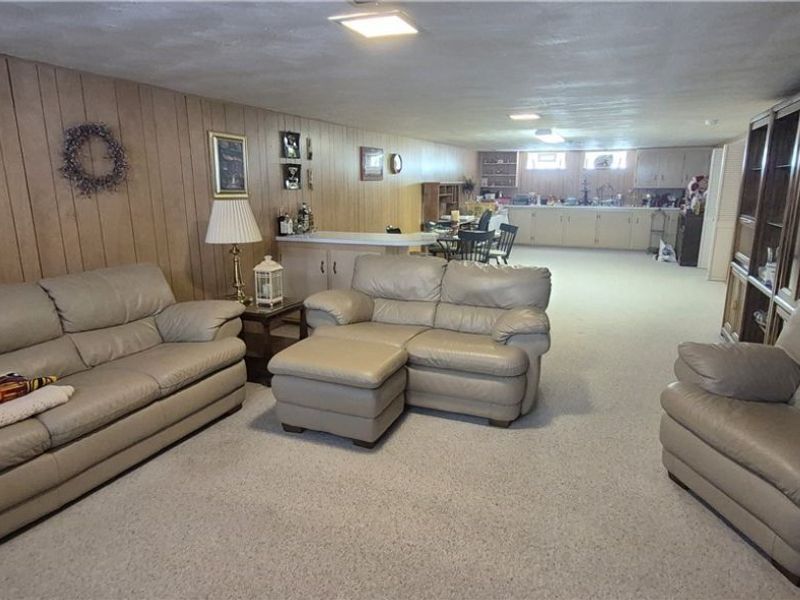 73 E Hillsdale Avenue, Seven Hills, OH 44131 Photo 29