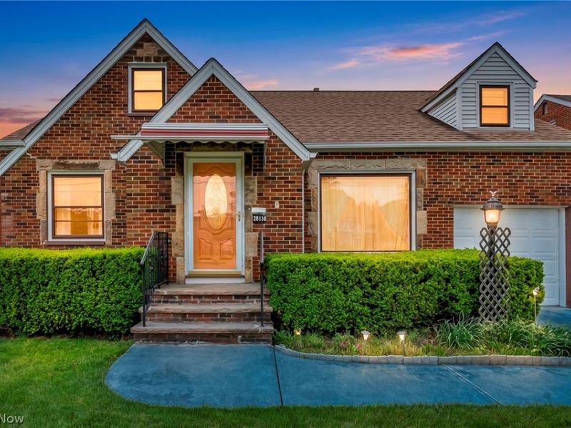 28110 Lake Shore Boulevard, Euclid, OH 44132 Photo 1