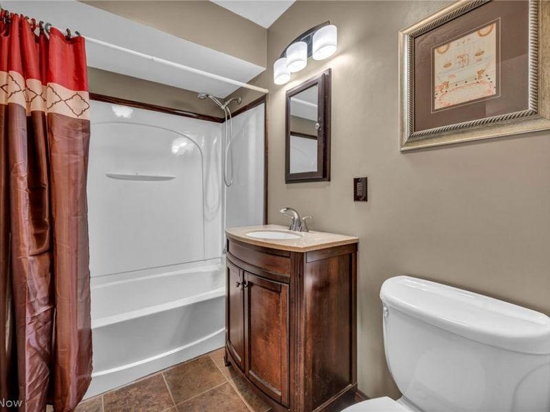 28110 Lake Shore Boulevard, Euclid, OH 44132 Photo 21