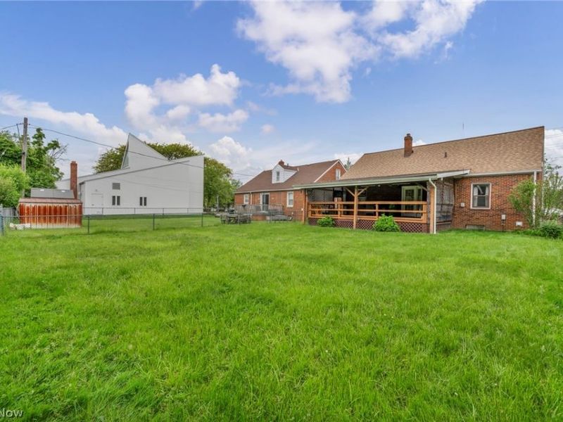 28110 Lake Shore Boulevard, Euclid, OH 44132 Photo 6