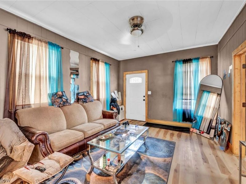 3214 W 61st Street , Cleveland, OH 44102 Photo 6