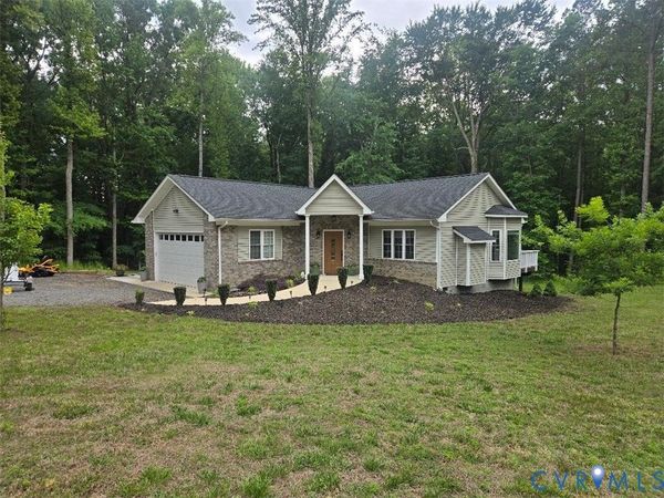 2614 Butterwood Drive , Powhatan, VA 23139