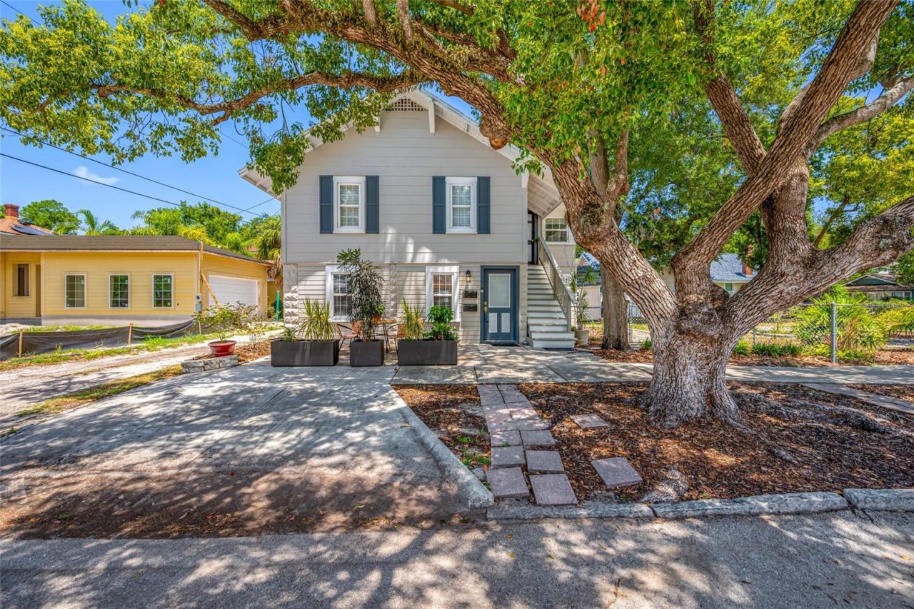 2415 11th Street N, Saint Petersburg, FL 33704 Photo