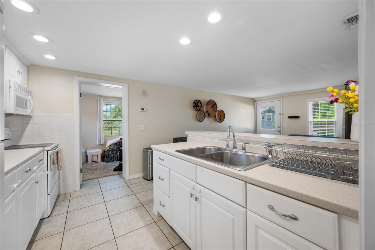 2415 11th Street N, Saint Petersburg, FL 33704 Photo