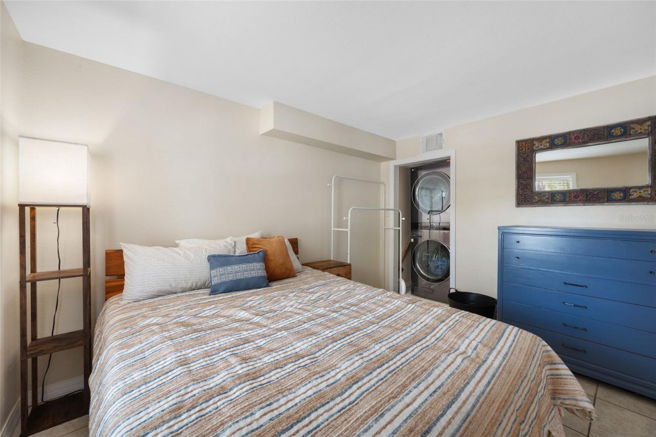 2415 11th Street N, Saint Petersburg, FL 33704 Photo