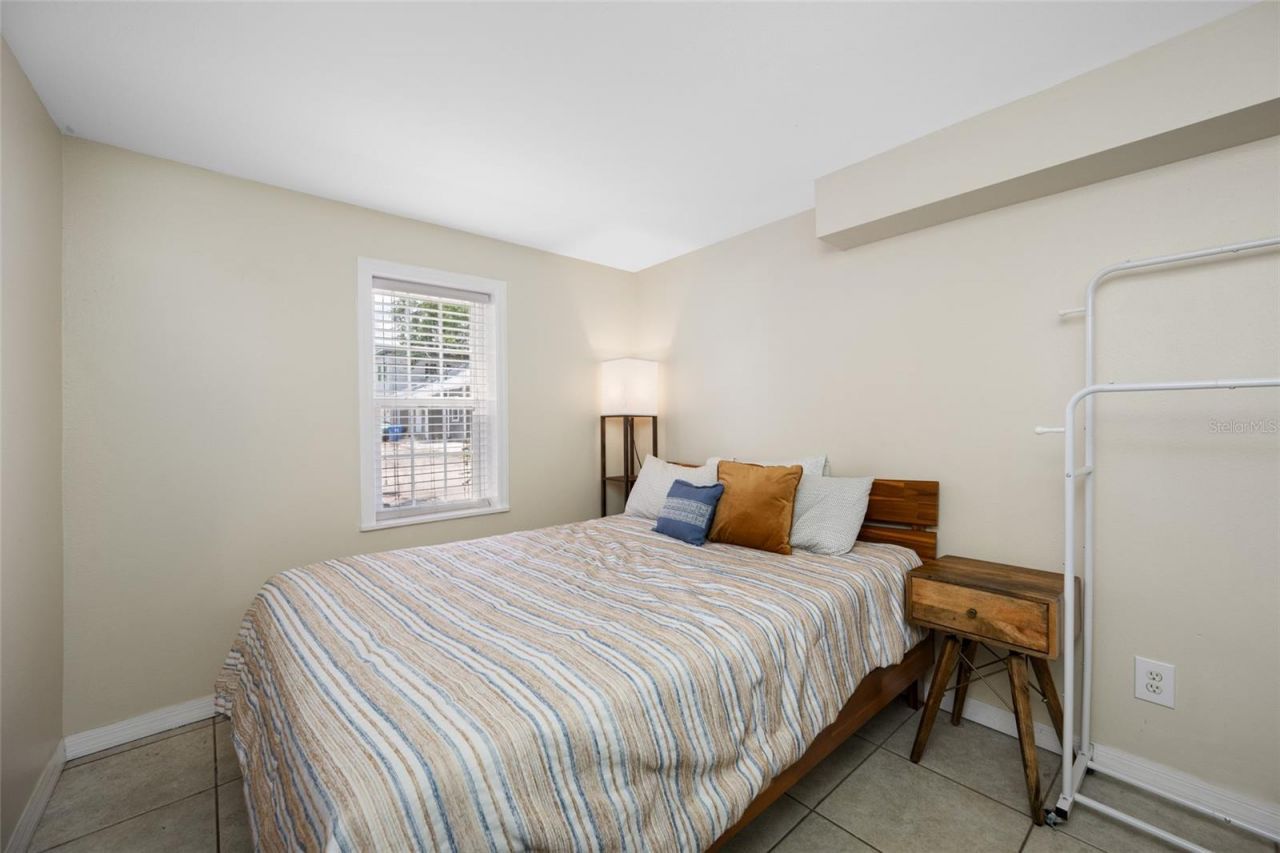 2415 11th Street N, Saint Petersburg, FL 33704 Photo