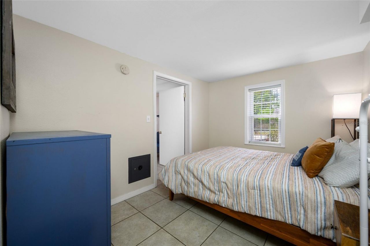 2415 11th Street N, Saint Petersburg, FL 33704 Photo