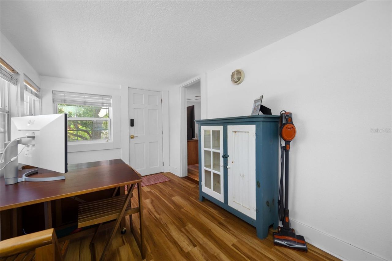 2415 11th Street N, Saint Petersburg, FL 33704 Photo