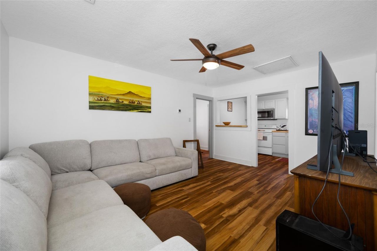 2415 11th Street N, Saint Petersburg, FL 33704 Photo