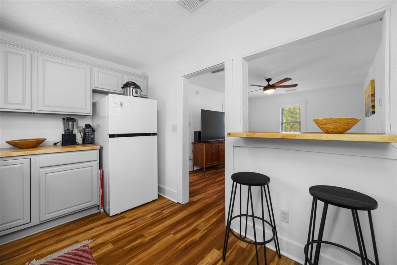 2415 11th Street N, Saint Petersburg, FL 33704 Photo