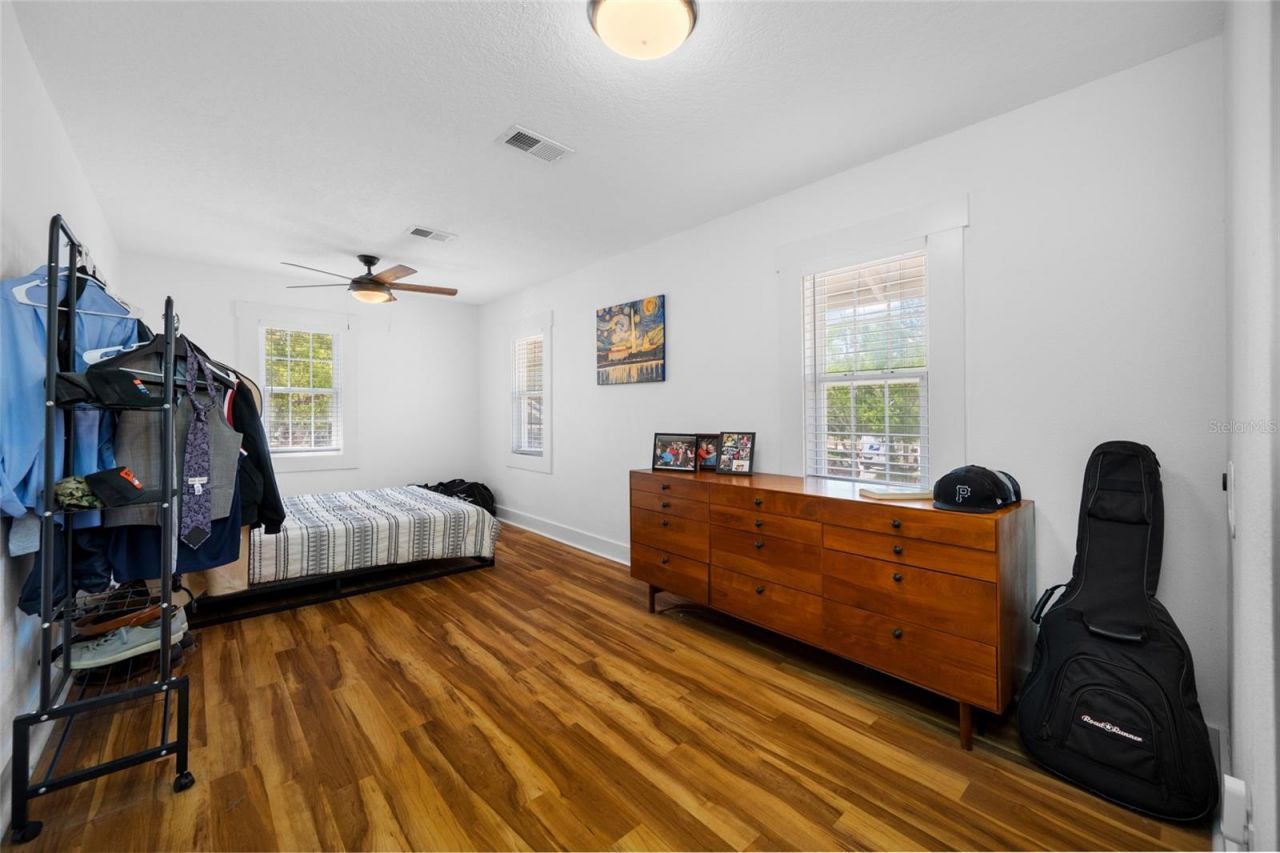 2415 11th Street N, Saint Petersburg, FL 33704 Photo