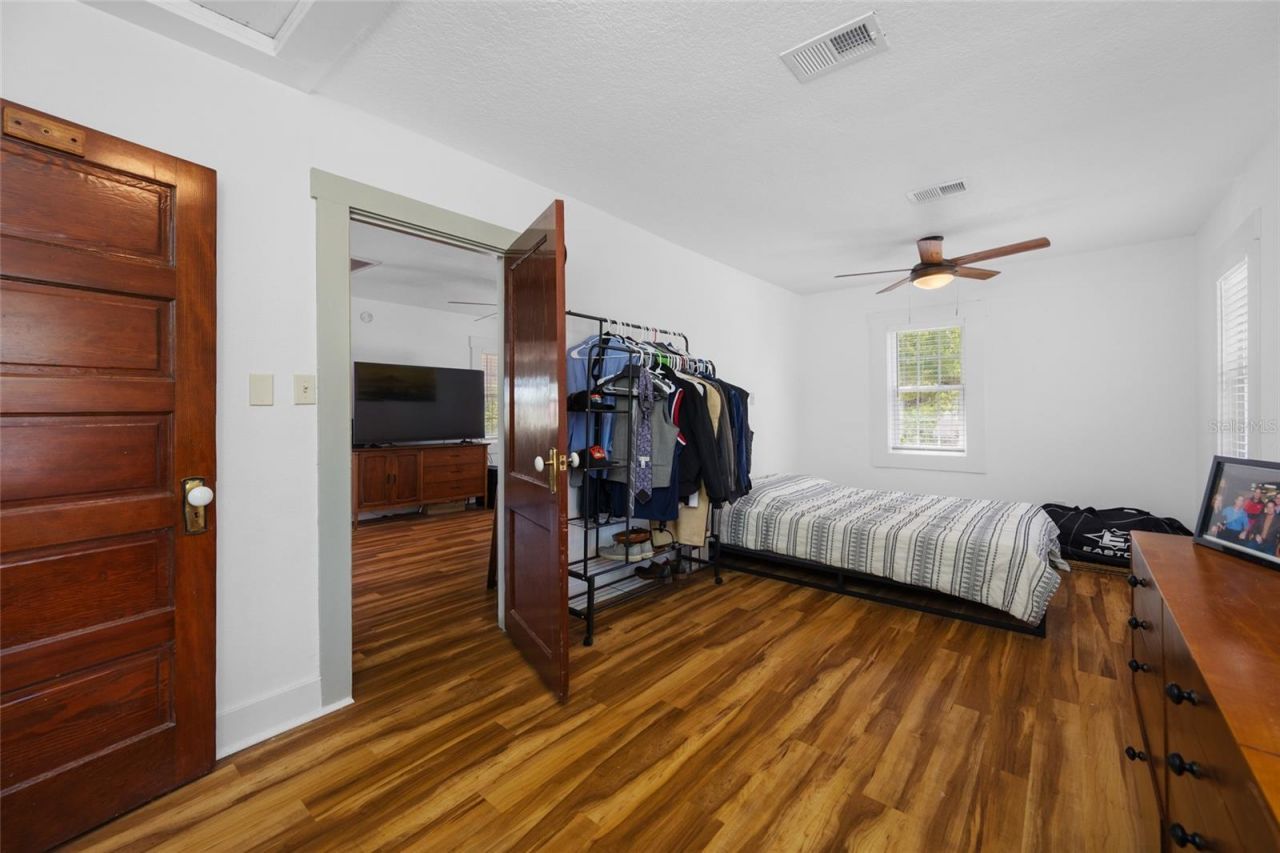 2415 11th Street N, Saint Petersburg, FL 33704 Photo