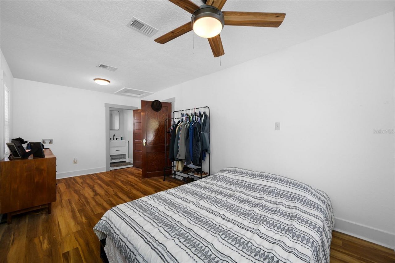 2415 11th Street N, Saint Petersburg, FL 33704 Photo