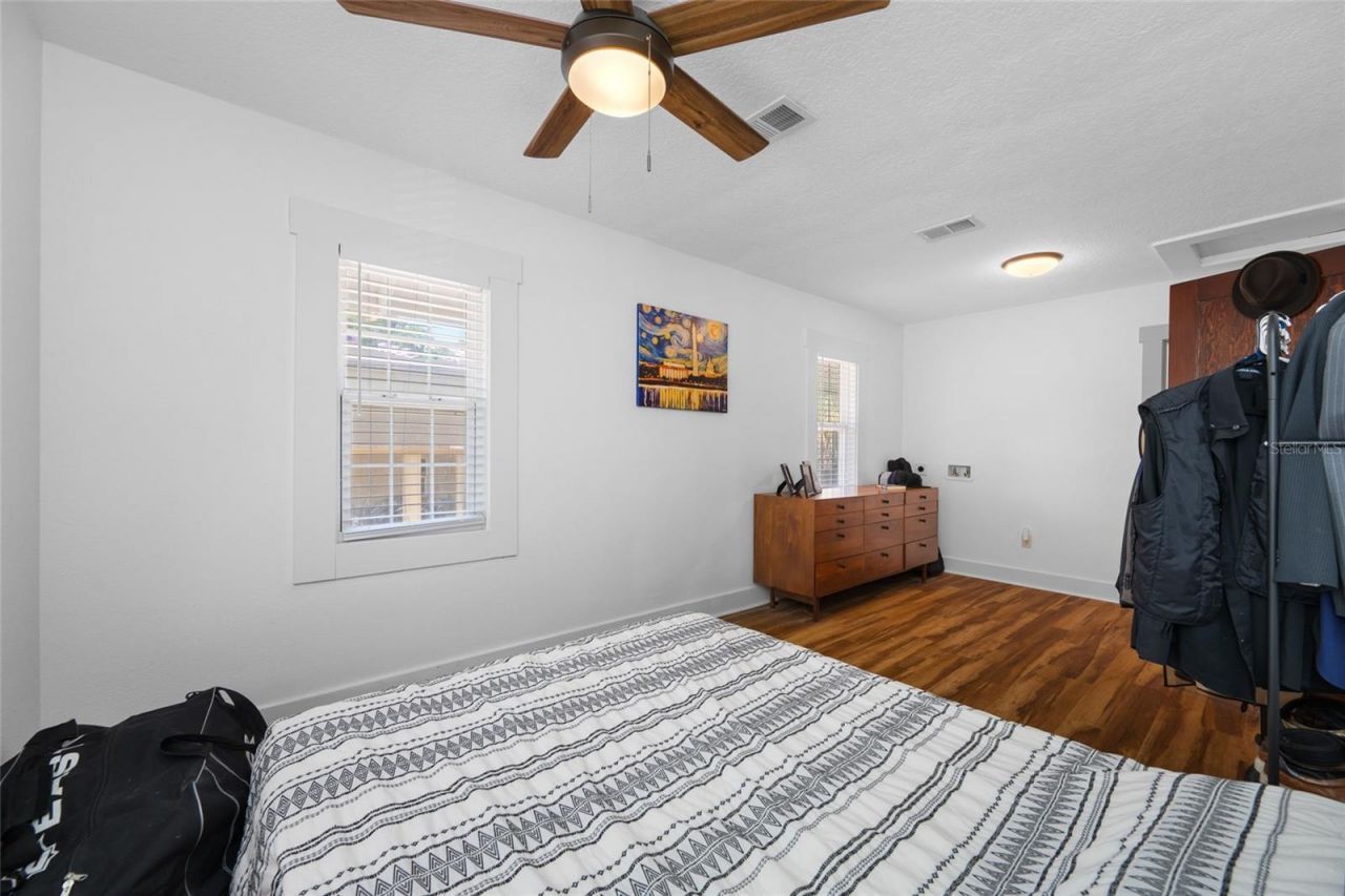 2415 11th Street N, Saint Petersburg, FL 33704 Photo