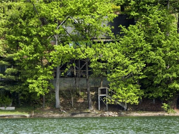 7424 W Bluff Drive , Keuka Park, NY 14478