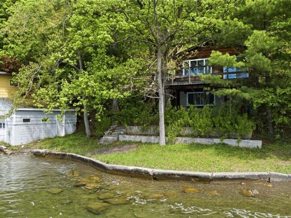 7412 W Bluff Drive , Keuka Park, NY 14478