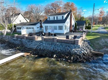 1 27th Avenue, Sylvan Beach, NY 13157