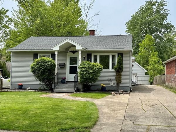 16 Gordon Street , Buffalo, NY 14221