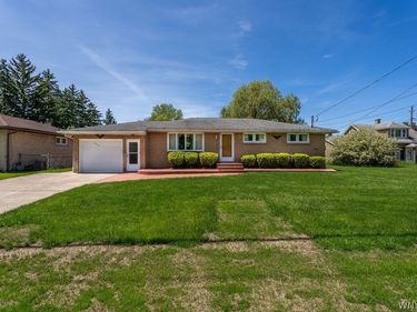 638 Borden Road , Buffalo, NY 14227