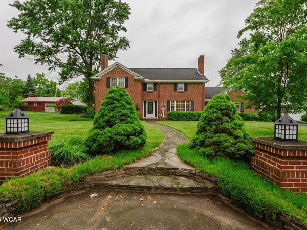 141 W Kibler Street, Bluffton, OH 45817