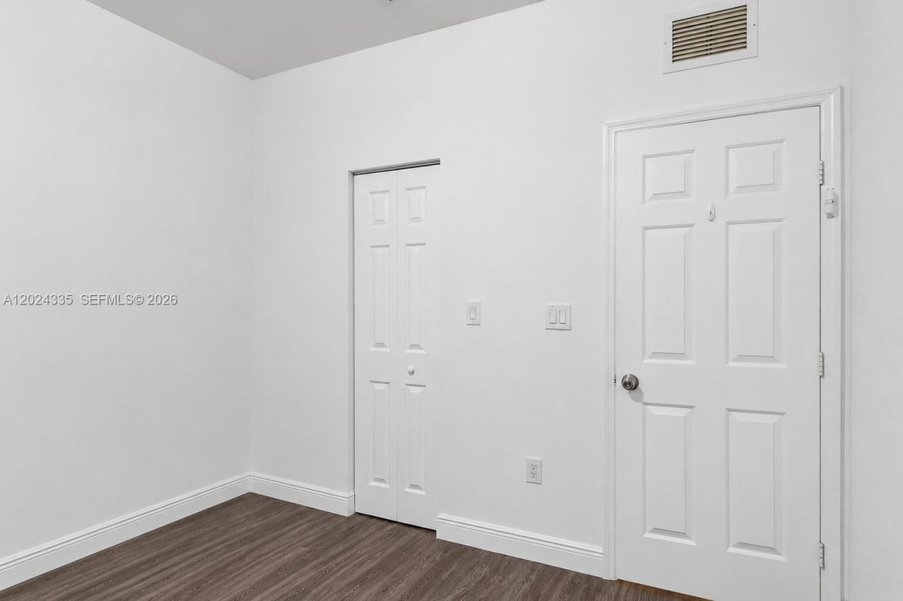 8121 NW 108th Pl, Doral, FL 33178 Photo