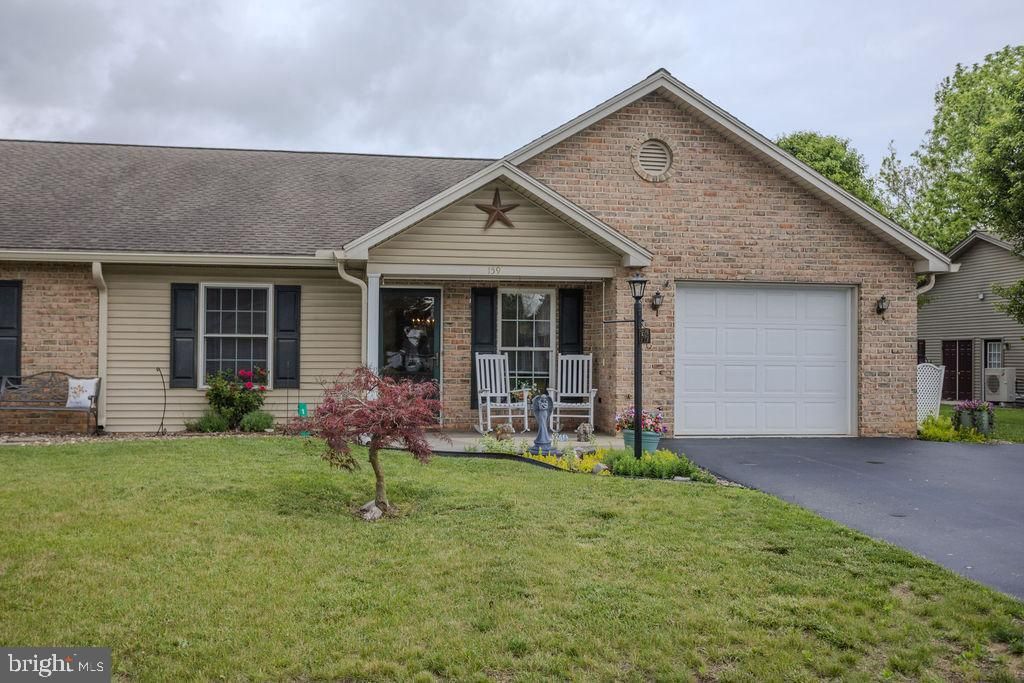 159 Ginkgo Court, Chambersburg, PA 17201 Main Photo